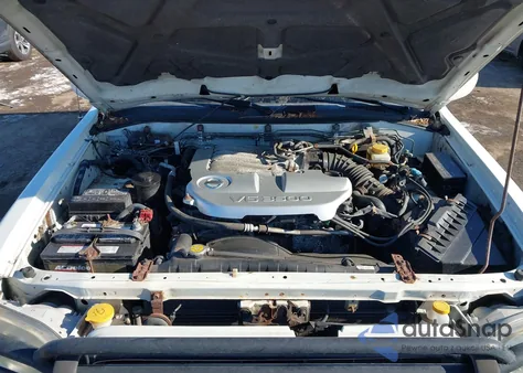 2004 Nissan Pathfinder Le Platinum from USA, damaged, VIN JN8DR09Y54W908211